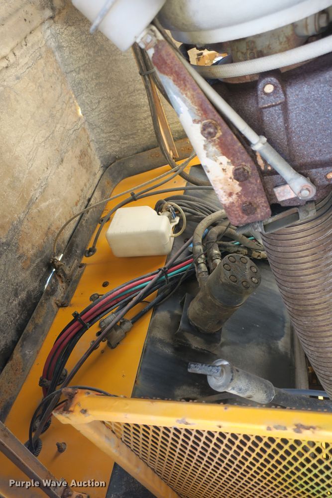 image for item DB10112 Floater Off-Road 4030 vacuum truck