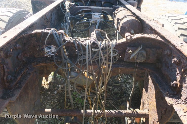 image for item DB10114 1996 Ford F800 truck cab and chassis