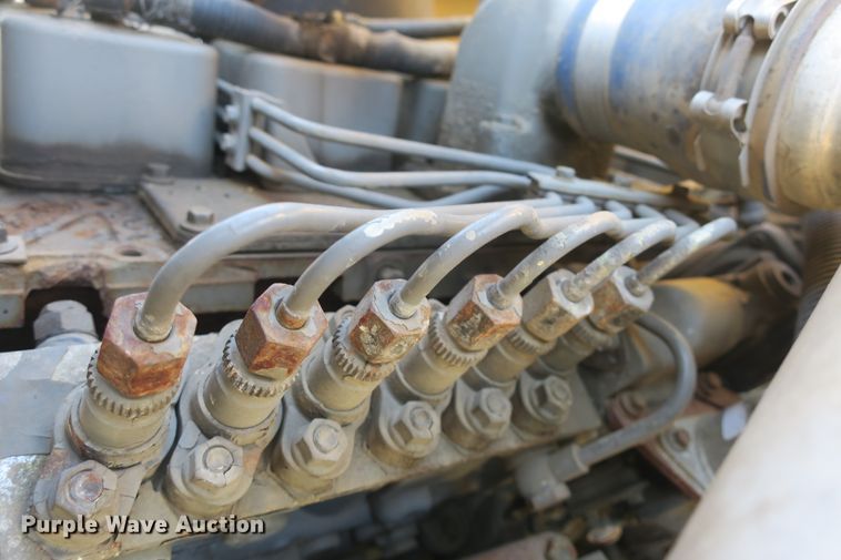 image for item DB10114 1996 Ford F800 truck cab and chassis