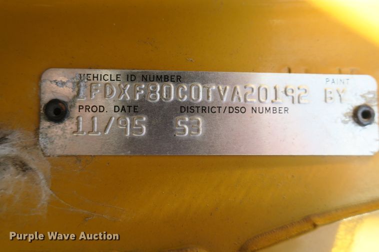 image for item DB10114 1996 Ford F800 truck cab and chassis