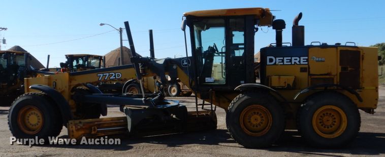image for item DC4521 2007 John Deere 772D motor grader
