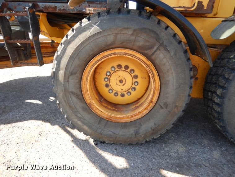 image for item DC4521 2007 John Deere 772D motor grader