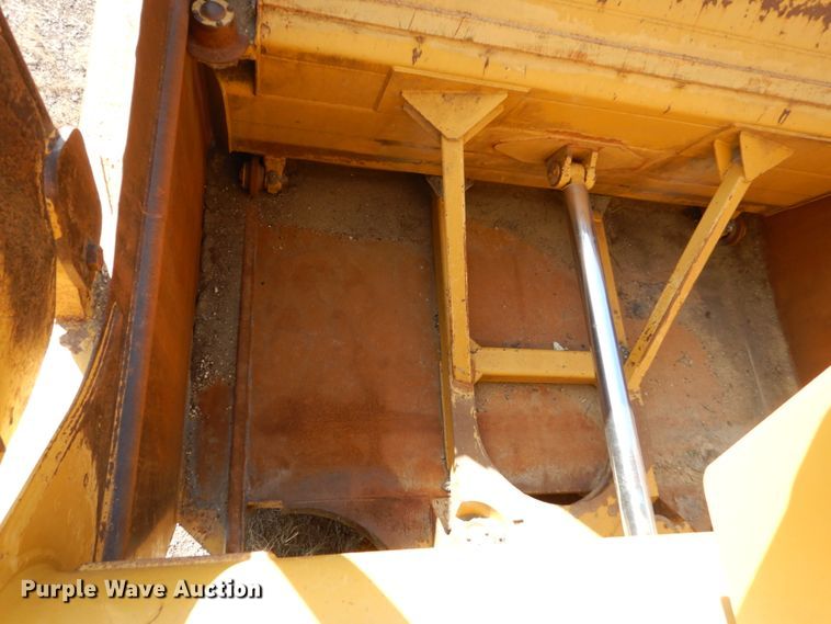 image for item DC4522 2007 Caterpillar 627G conventional scraper