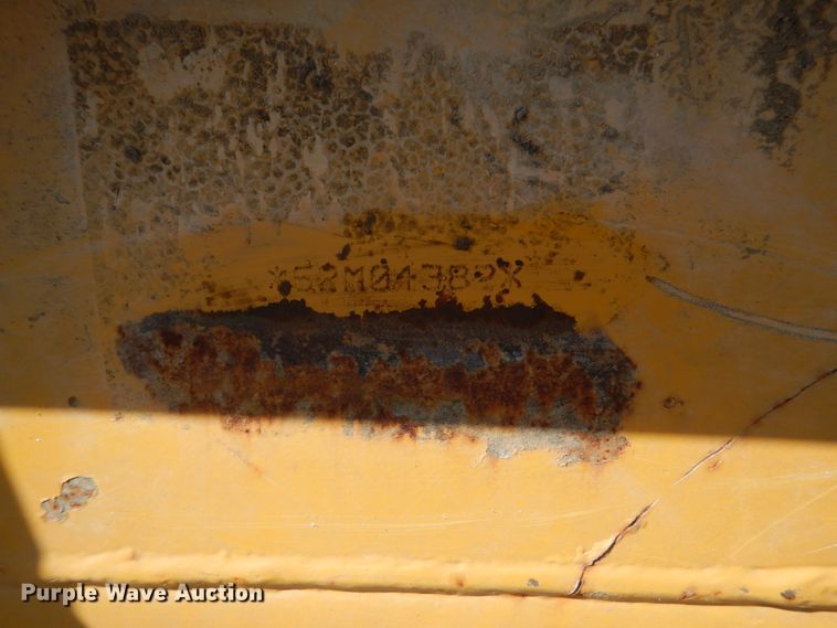 image for item DC4522 2007 Caterpillar 627G conventional scraper