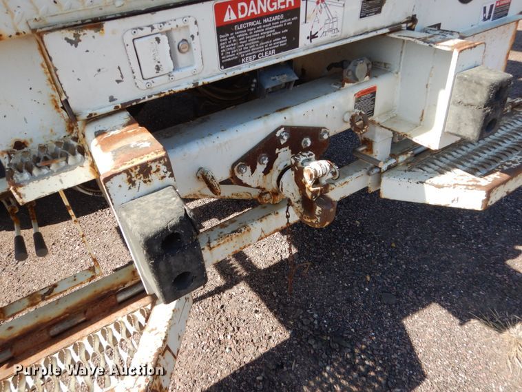 image for item DC4523 2007 International 4400 digger derrick truck