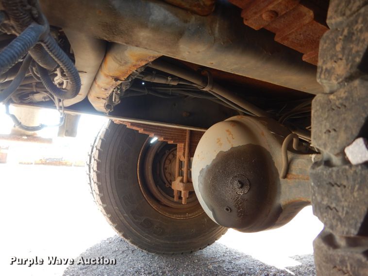 image for item DC4523 2007 International 4400 digger derrick truck