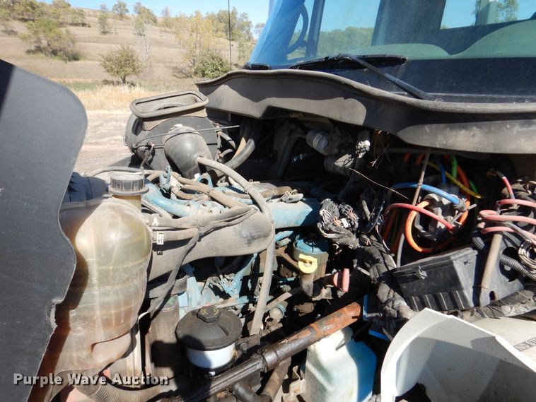 image for item DC4523 2007 International 4400 digger derrick truck