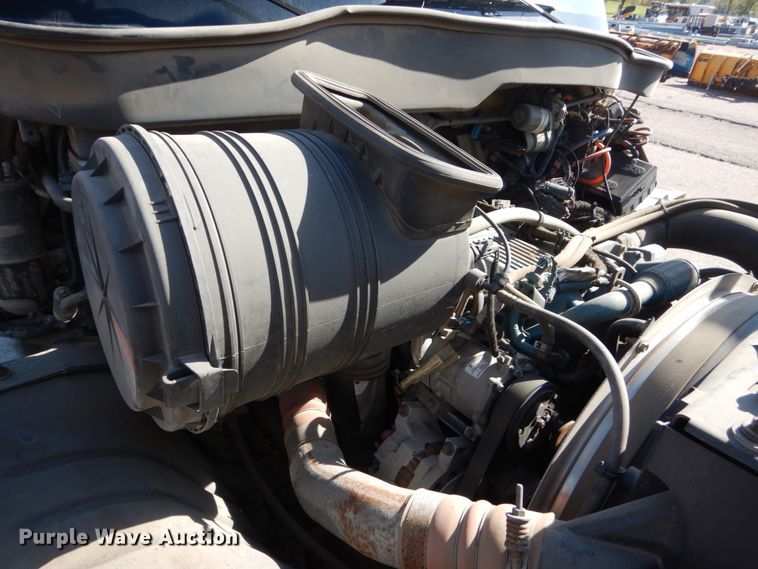 image for item DC4523 2007 International 4400 digger derrick truck