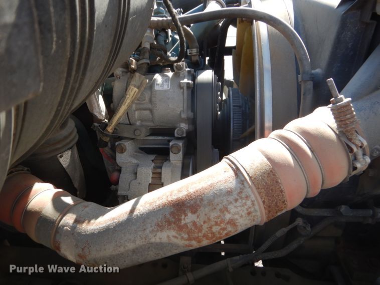 image for item DC4523 2007 International 4400 digger derrick truck