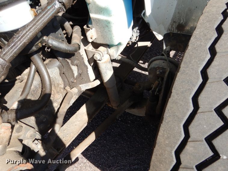 image for item DC4523 2007 International 4400 digger derrick truck