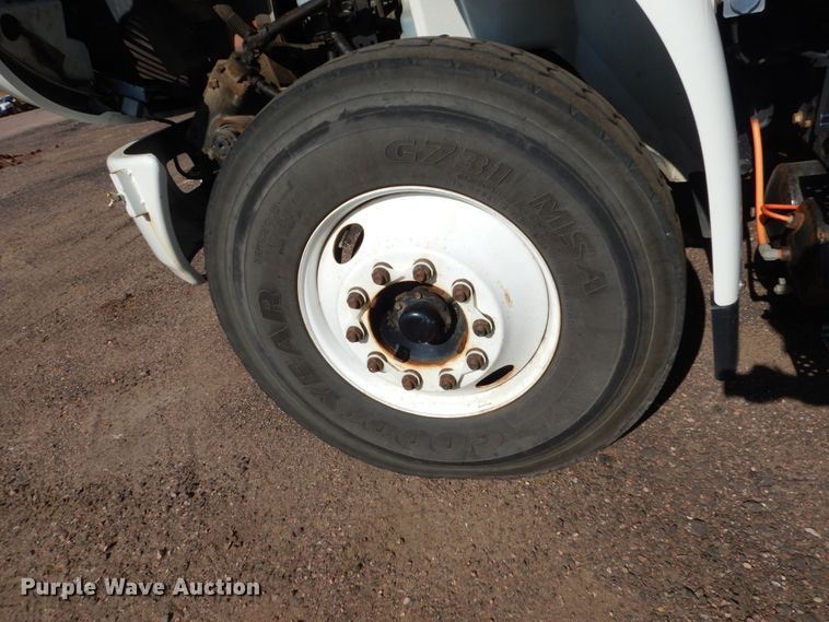 image for item DC4523 2007 International 4400 digger derrick truck