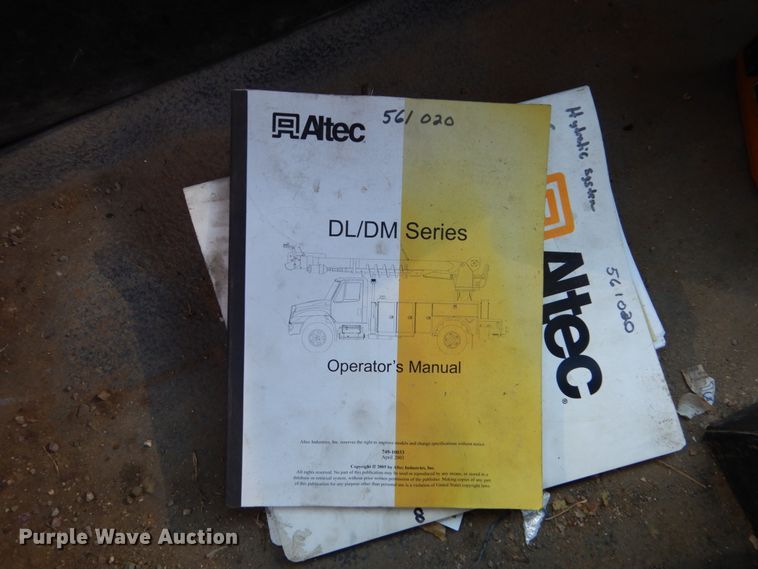 image for item DC4523 2007 International 4400 digger derrick truck