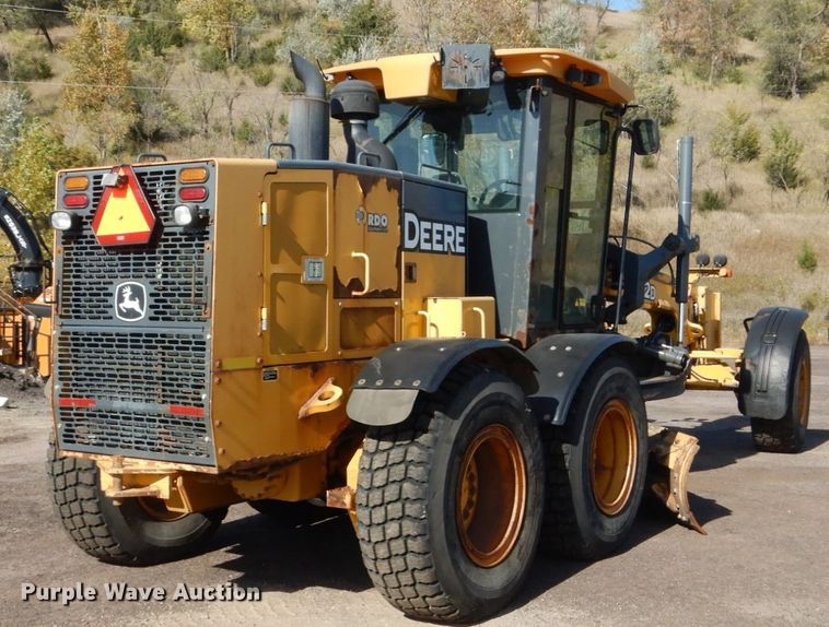 image for item DC4527 2007 John Deere 772D motor grader