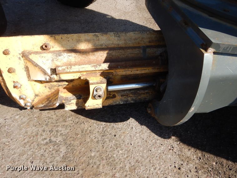 image for item DC4527 2007 John Deere 772D motor grader