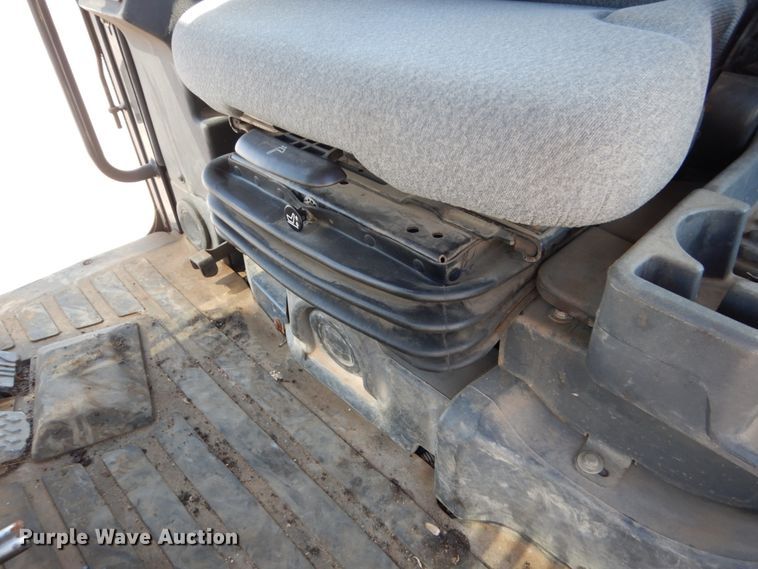 image for item DC4527 2007 John Deere 772D motor grader