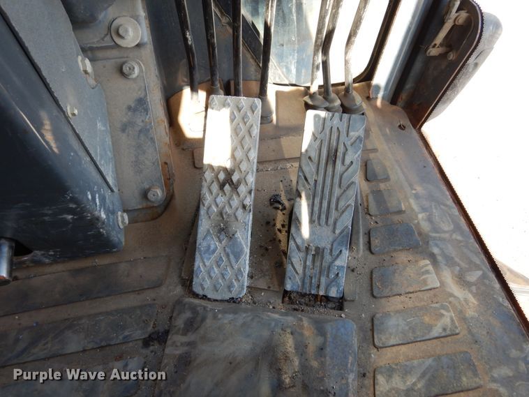 image for item DC4527 2007 John Deere 772D motor grader