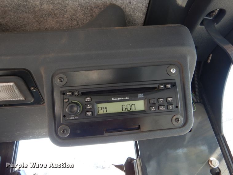 image for item DC4527 2007 John Deere 772D motor grader