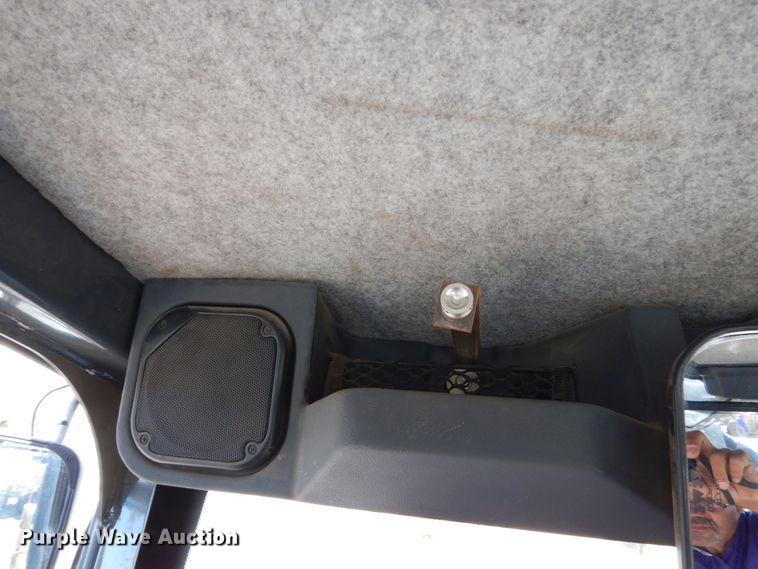 image for item DC4527 2007 John Deere 772D motor grader