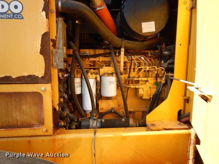 image for item DC4527 2007 John Deere 772D motor grader