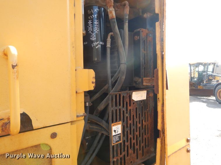 image for item DC4527 2007 John Deere 772D motor grader