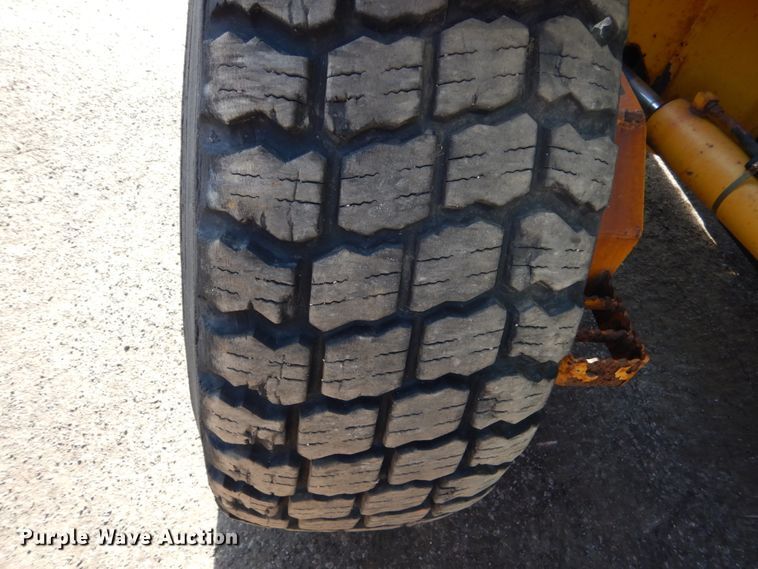 image for item DC4527 2007 John Deere 772D motor grader