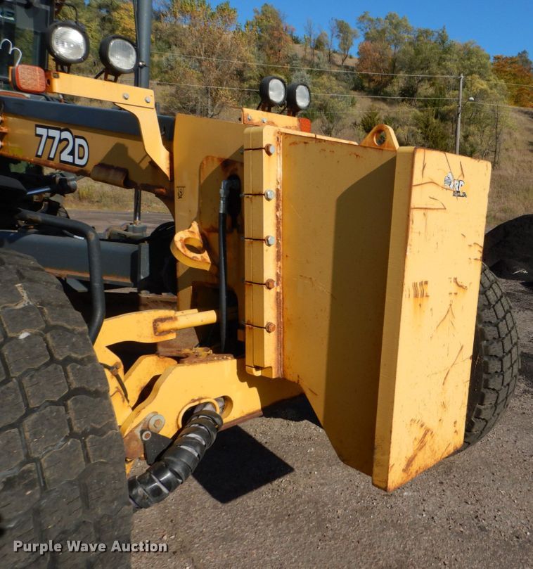 image for item DC4684 2007 John Deere 772D motor grader