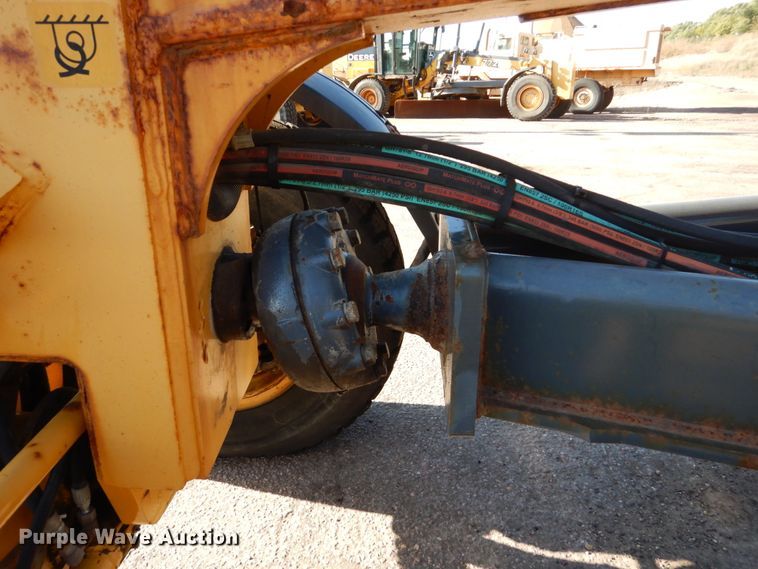 image for item DC4684 2007 John Deere 772D motor grader