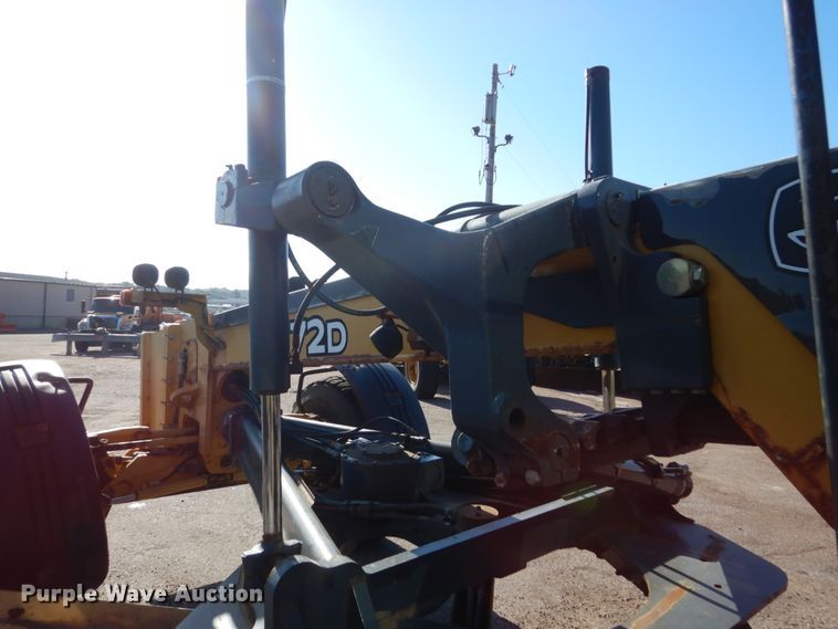 image for item DC4684 2007 John Deere 772D motor grader