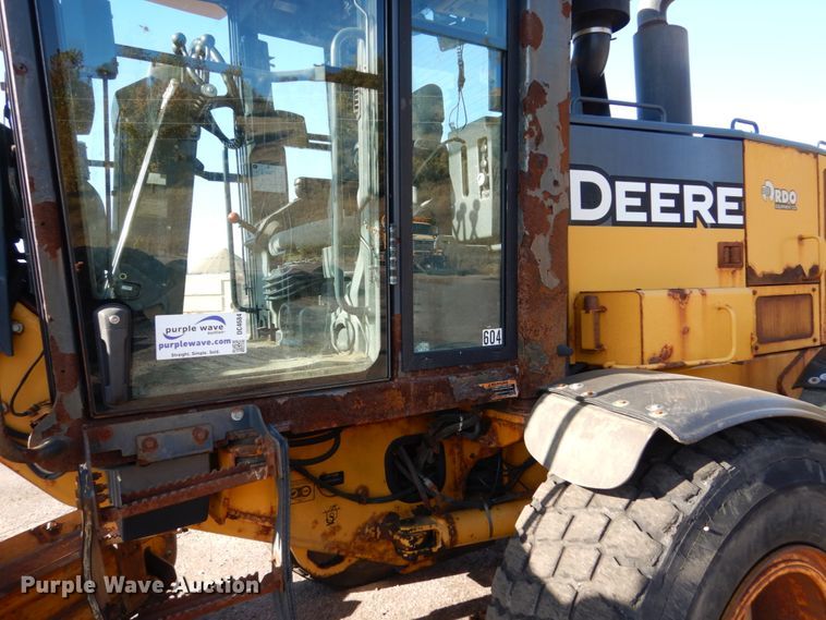 image for item DC4684 2007 John Deere 772D motor grader
