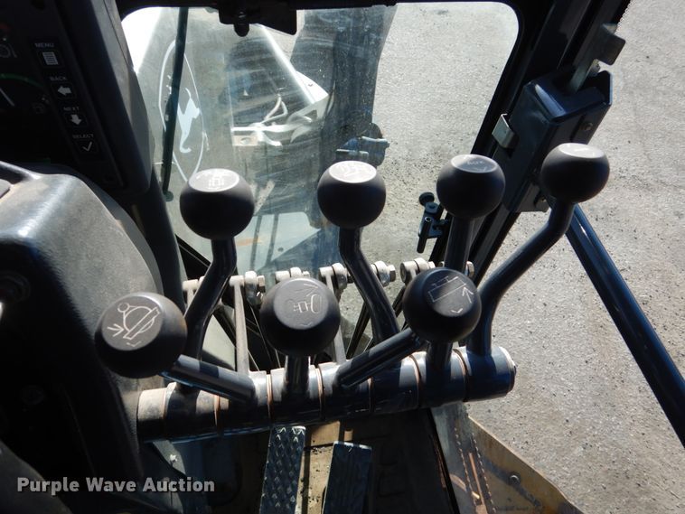 image for item DC4684 2007 John Deere 772D motor grader