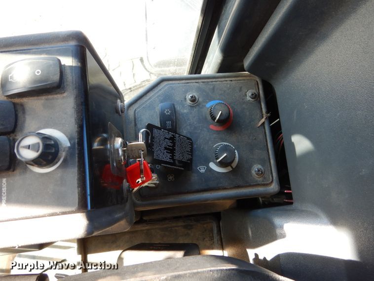 image for item DC4684 2007 John Deere 772D motor grader