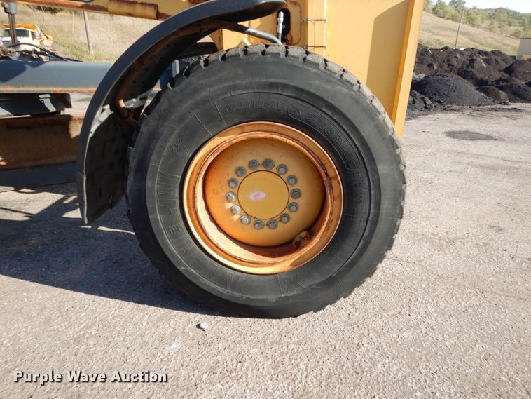 image for item DC4684 2007 John Deere 772D motor grader