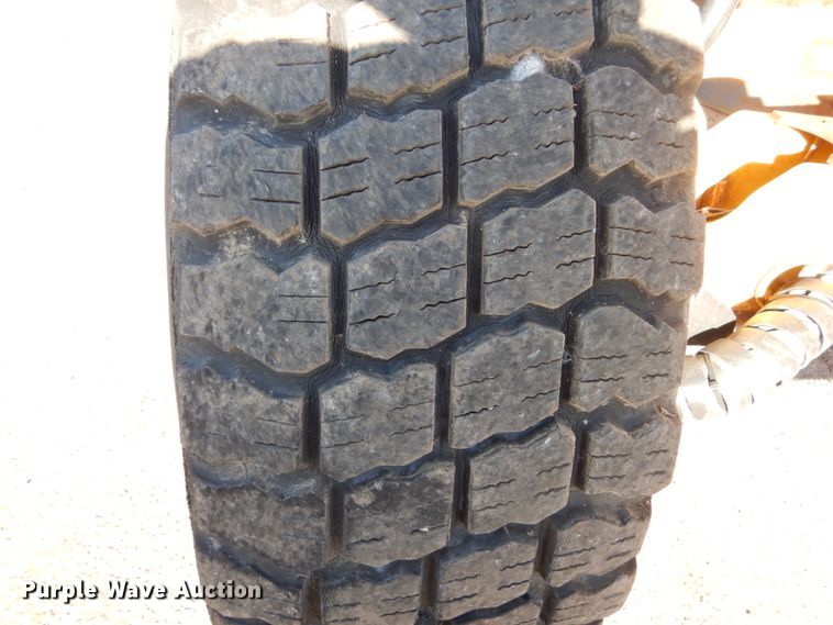 image for item DC4684 2007 John Deere 772D motor grader