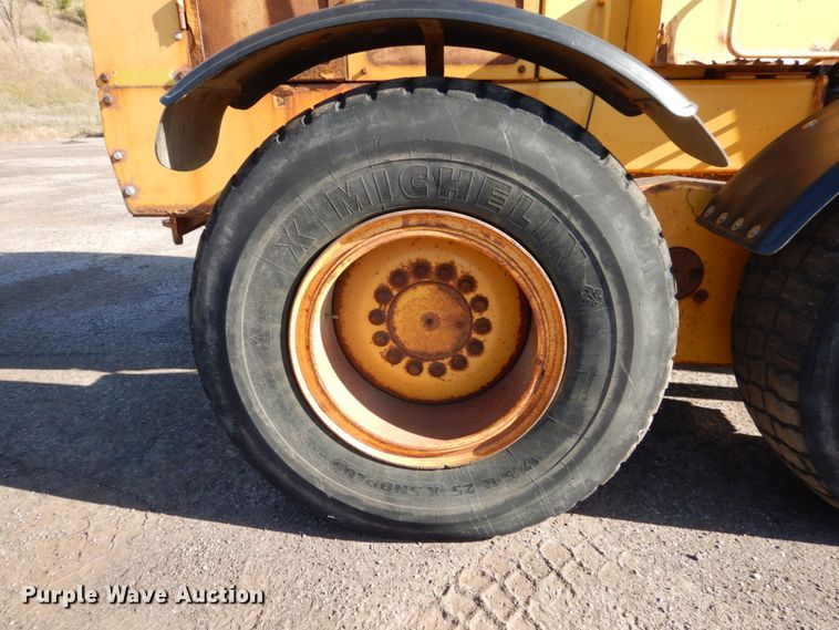 image for item DC4684 2007 John Deere 772D motor grader