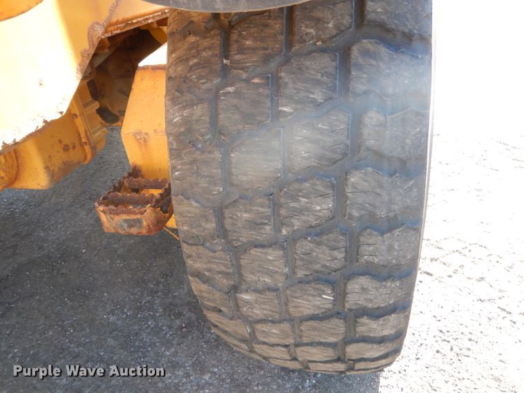 image for item DC4684 2007 John Deere 772D motor grader