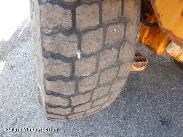 image for item DC4684 2007 John Deere 772D motor grader