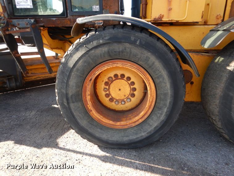 image for item DC4684 2007 John Deere 772D motor grader