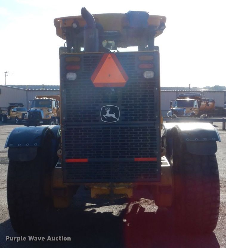 image for item DC4685 2007 John Deere 772D motor grader