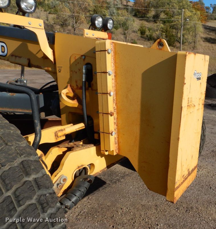 image for item DC4685 2007 John Deere 772D motor grader