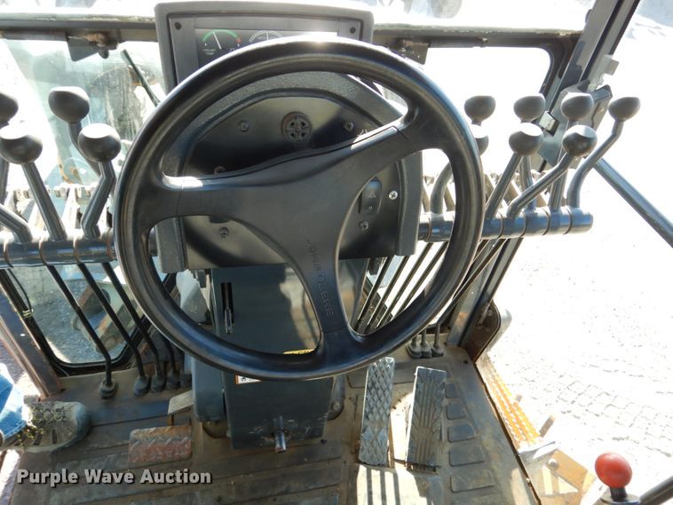 image for item DC4685 2007 John Deere 772D motor grader