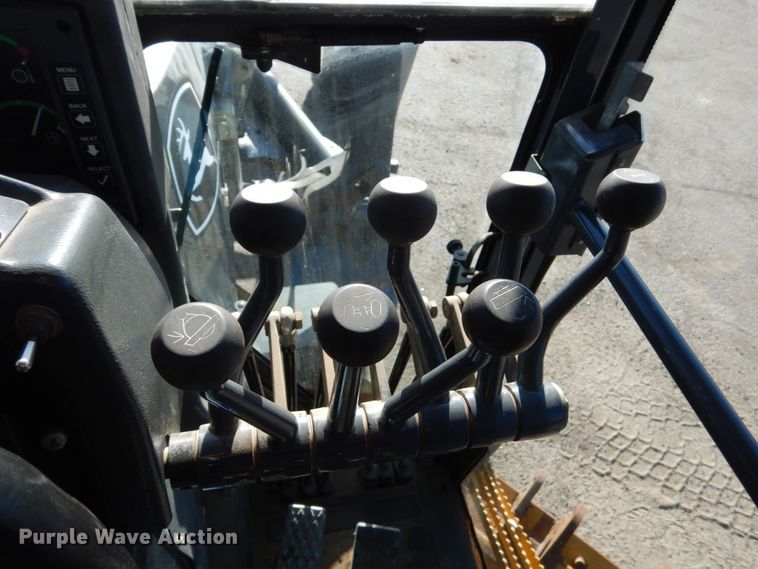 image for item DC4685 2007 John Deere 772D motor grader