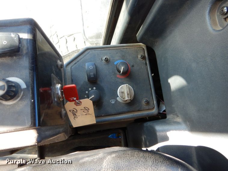 image for item DC4685 2007 John Deere 772D motor grader