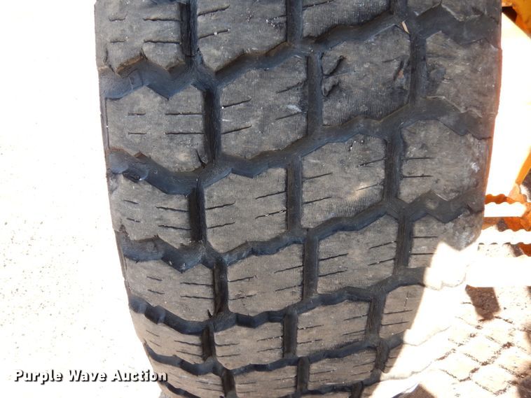 image for item DC4685 2007 John Deere 772D motor grader