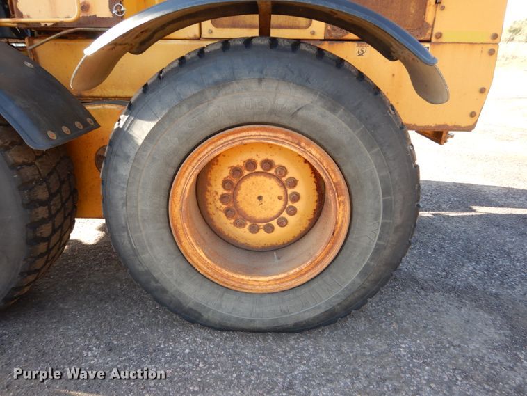 image for item DC4685 2007 John Deere 772D motor grader