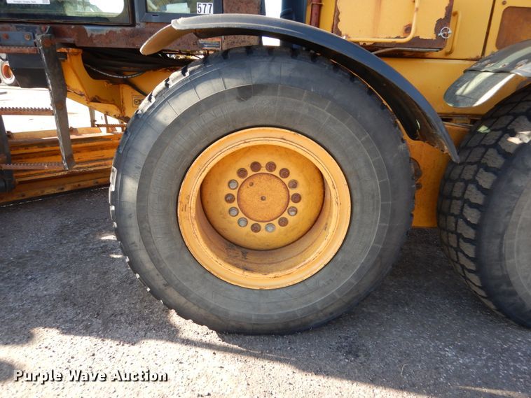 image for item DC4685 2007 John Deere 772D motor grader