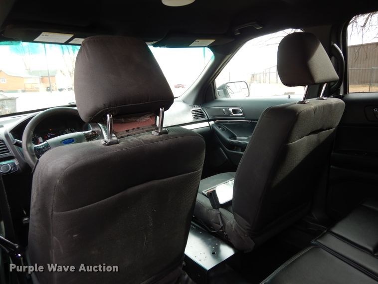 image for item DE4130 2016 Ford Explorer Police Interceptor SUV