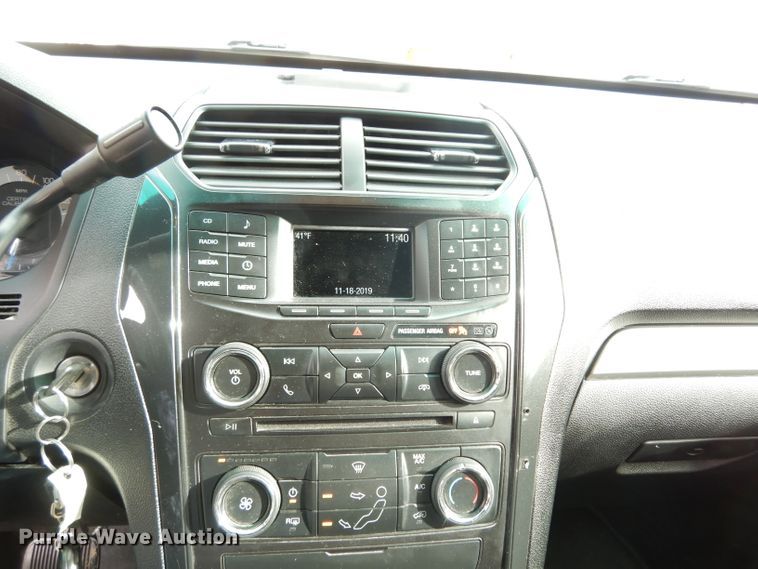 image for item DE4130 2016 Ford Explorer Police Interceptor SUV