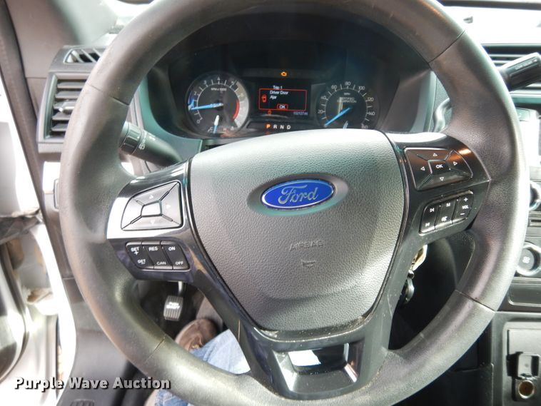 image for item DE4130 2016 Ford Explorer Police Interceptor SUV
