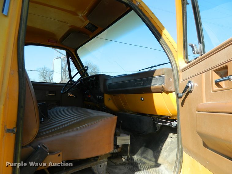 image for item DE4365 1988 Chevrolet C50 dump truck