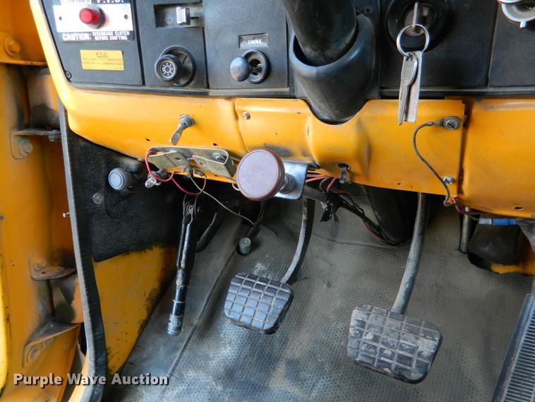 image for item DE4365 1988 Chevrolet C50 dump truck